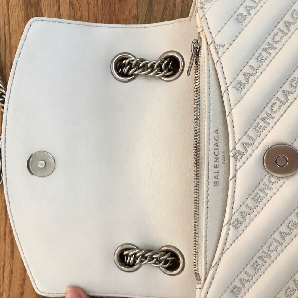 Balenciaga small matelasse leather bag - Picture 11 of 16